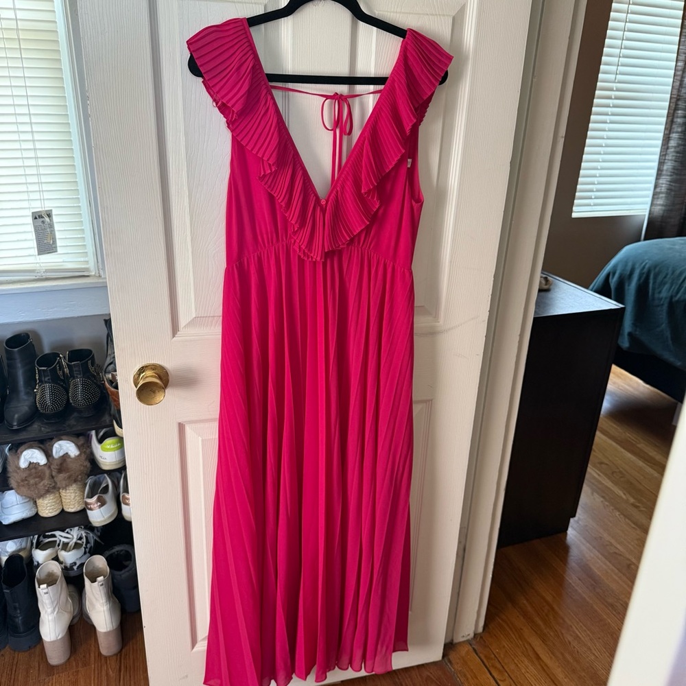 Zara Pink Pleated Dress
